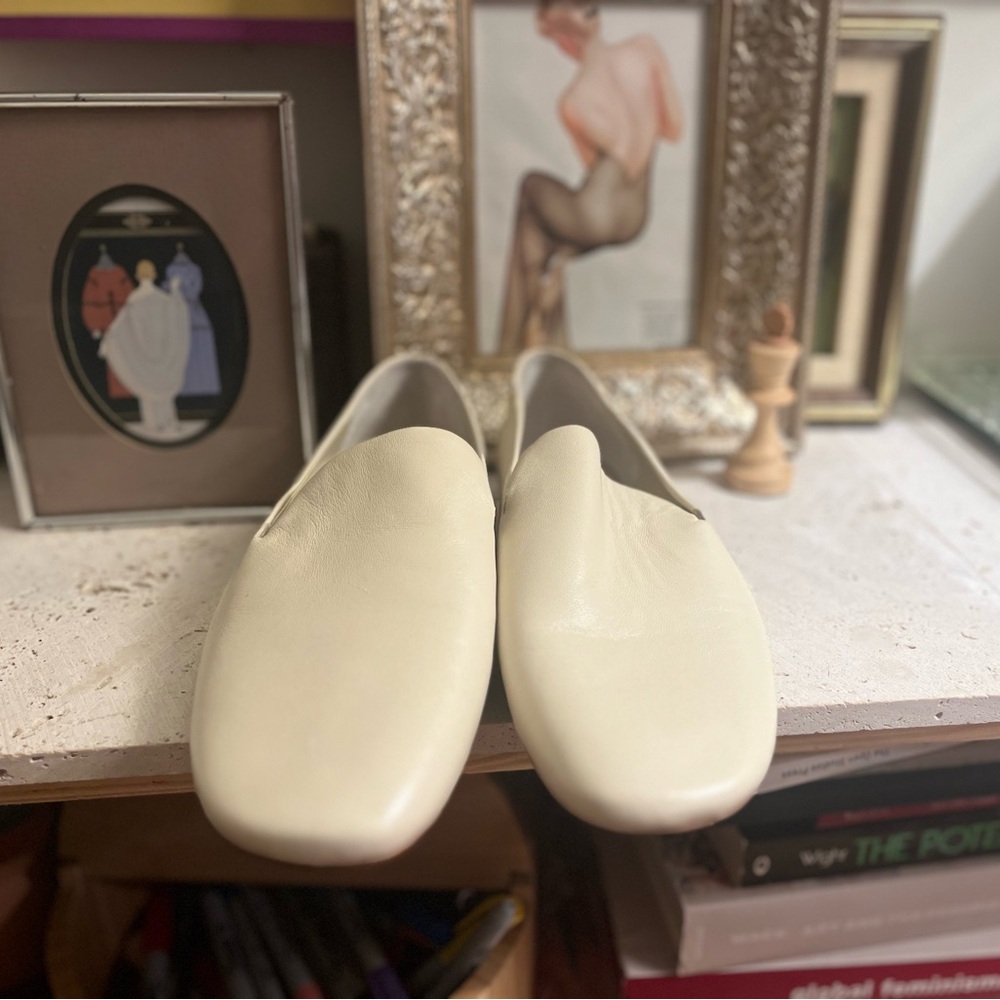 Never Worn Calfskin Vince Loafers Size 9